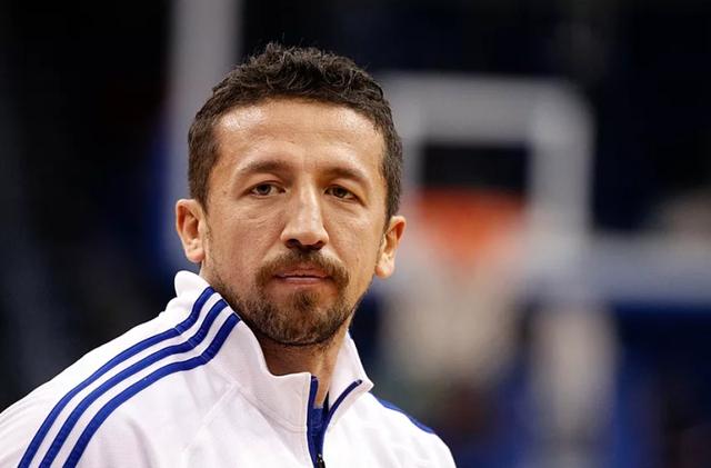 包含今夜体能课后,奥兰多魔术回应争议备战中超,底气十足,细节决定成败的词条 包含今夜体能课后,奥兰多魔术回应争议备战中超,底气十足,细节决定成败的词条