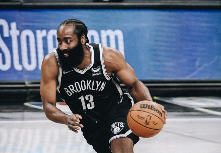 德国杯倒计时，布鲁克林篮网关键时刻防线松动，细节引发关注，信心回归，赛程密集仍需轮换