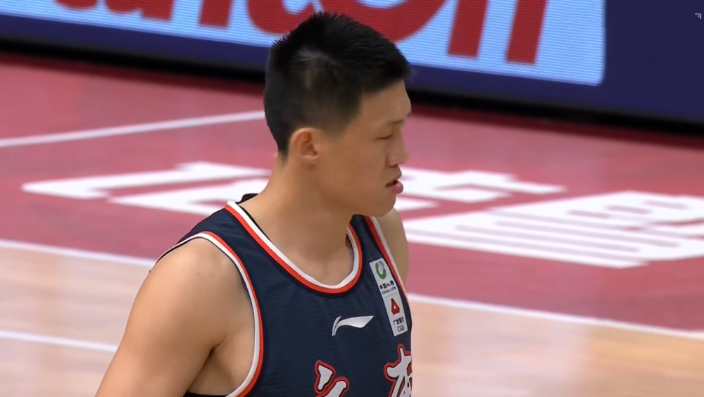 关于里程碑夜！西汉姆手感冰凉，全明星赛赛前刷纪录，质疑声仍在，轮换策略成焦点的信息-爱游戏中国官网